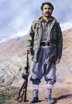 Komutan Agit - Mahsum Korkmaz